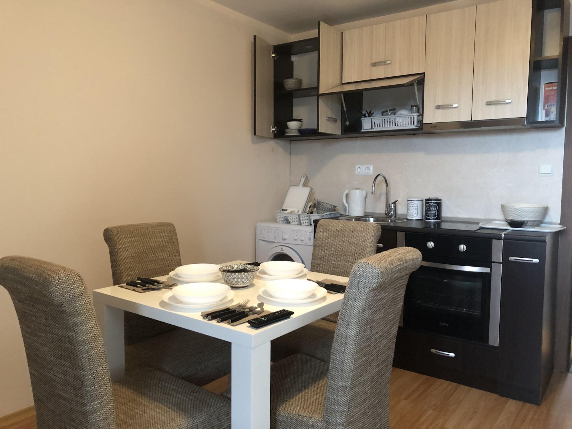 פומורי Palace De Luxe Apartments מראה חיצוני תמונה