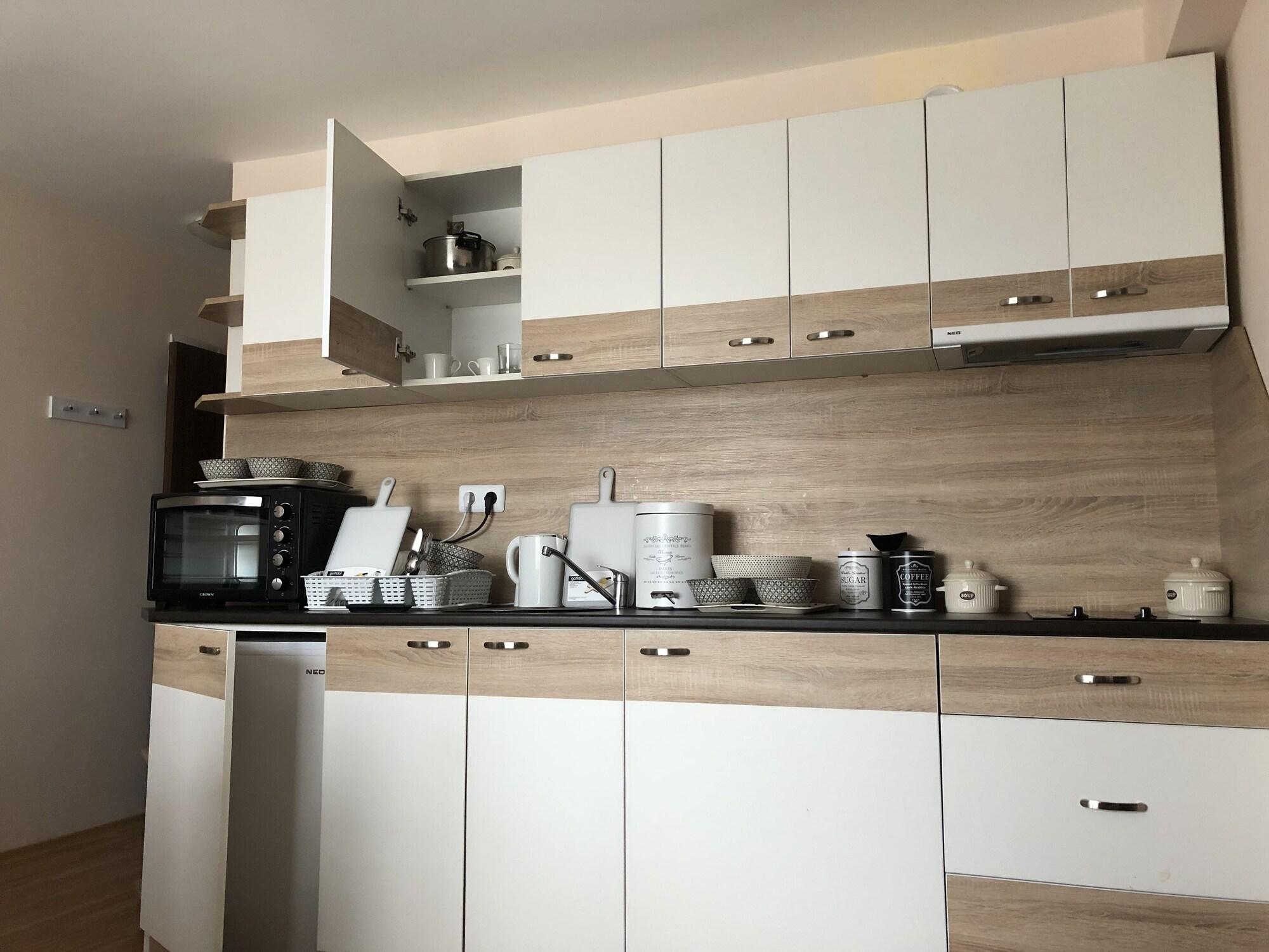 פומורי Palace De Luxe Apartments מראה חיצוני תמונה