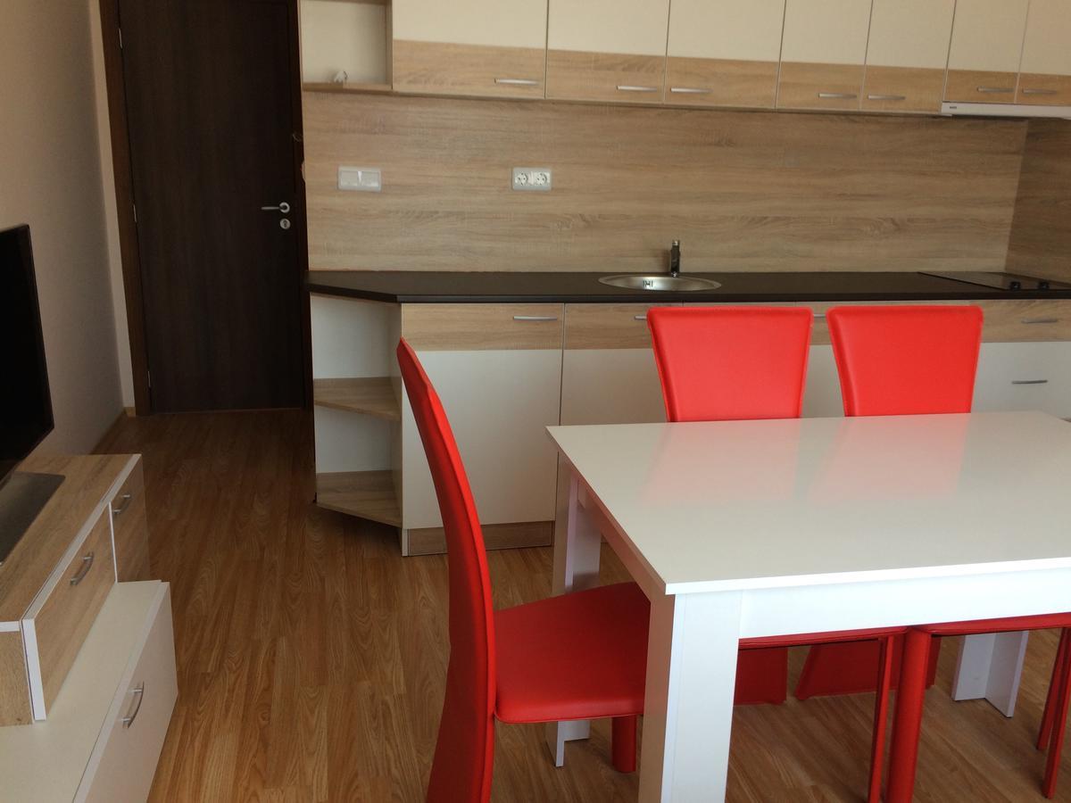 פומורי Palace De Luxe Apartments מראה חיצוני תמונה