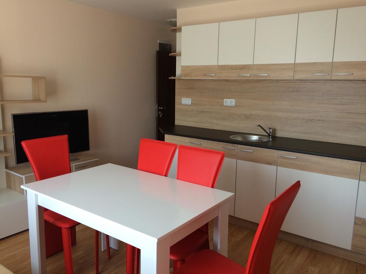 פומורי Palace De Luxe Apartments מראה חיצוני תמונה