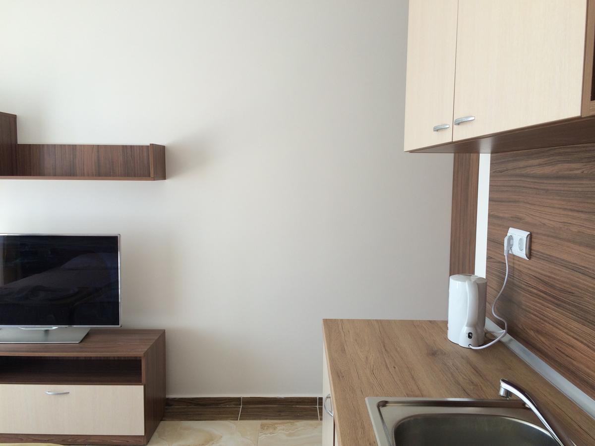 פומורי Palace De Luxe Apartments מראה חיצוני תמונה