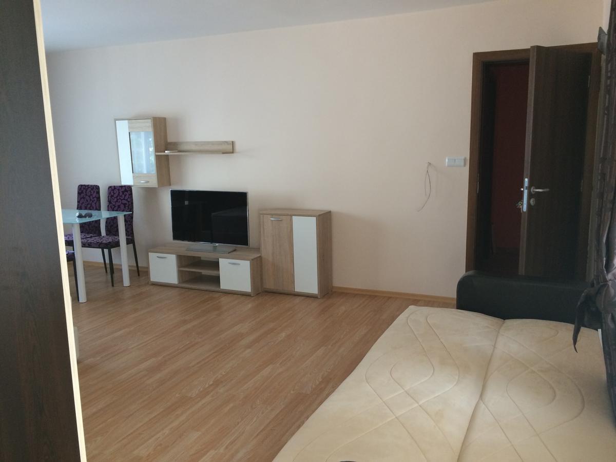 פומורי Palace De Luxe Apartments מראה חיצוני תמונה