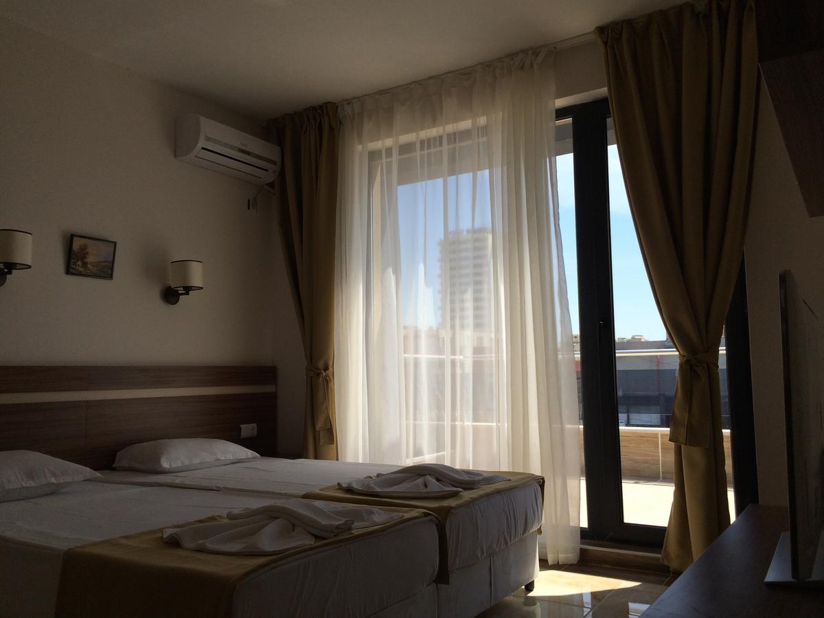 פומורי Palace De Luxe Apartments מראה חיצוני תמונה