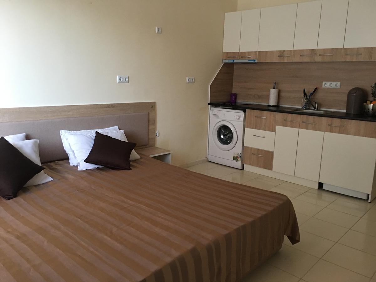 פומורי Palace De Luxe Apartments מראה חיצוני תמונה