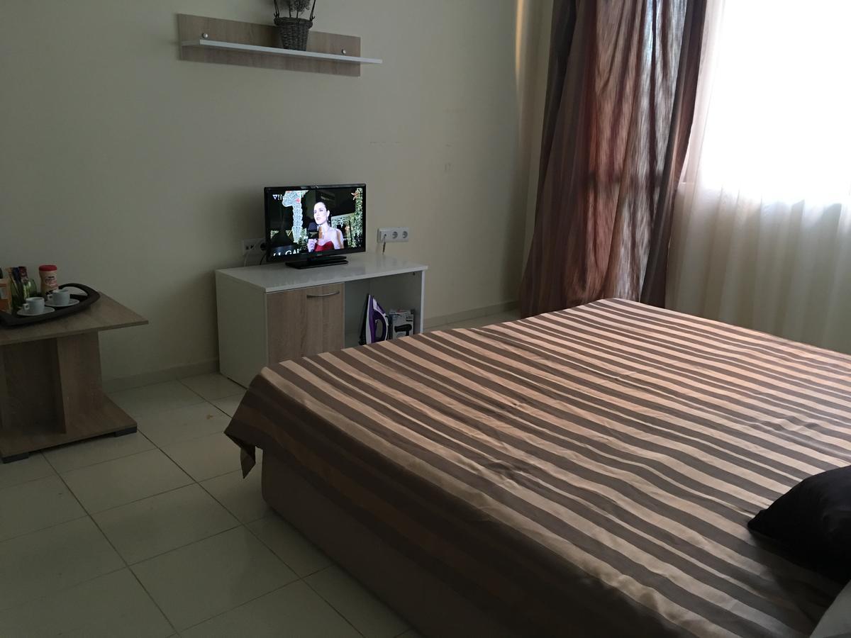 פומורי Palace De Luxe Apartments מראה חיצוני תמונה
