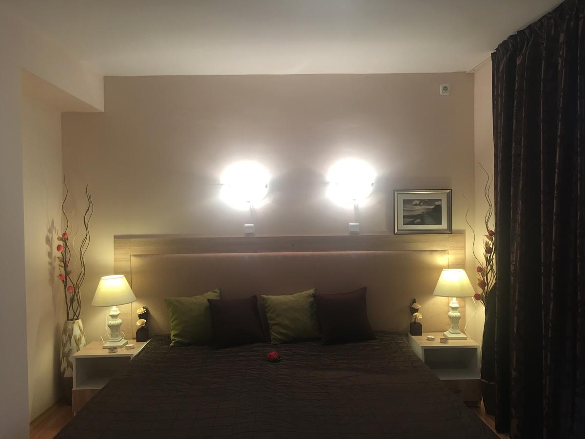 פומורי Palace De Luxe Apartments מראה חיצוני תמונה