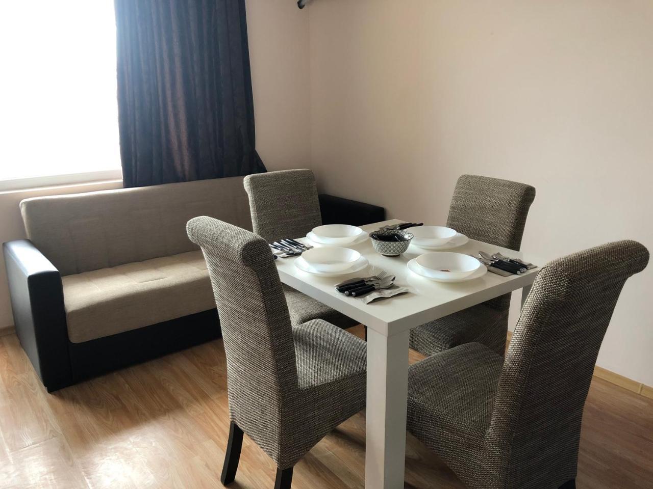 פומורי Palace De Luxe Apartments מראה חיצוני תמונה