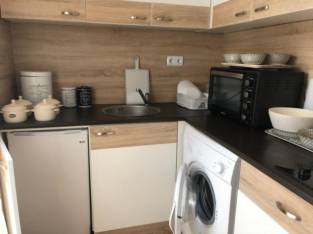 פומורי Palace De Luxe Apartments מראה חיצוני תמונה