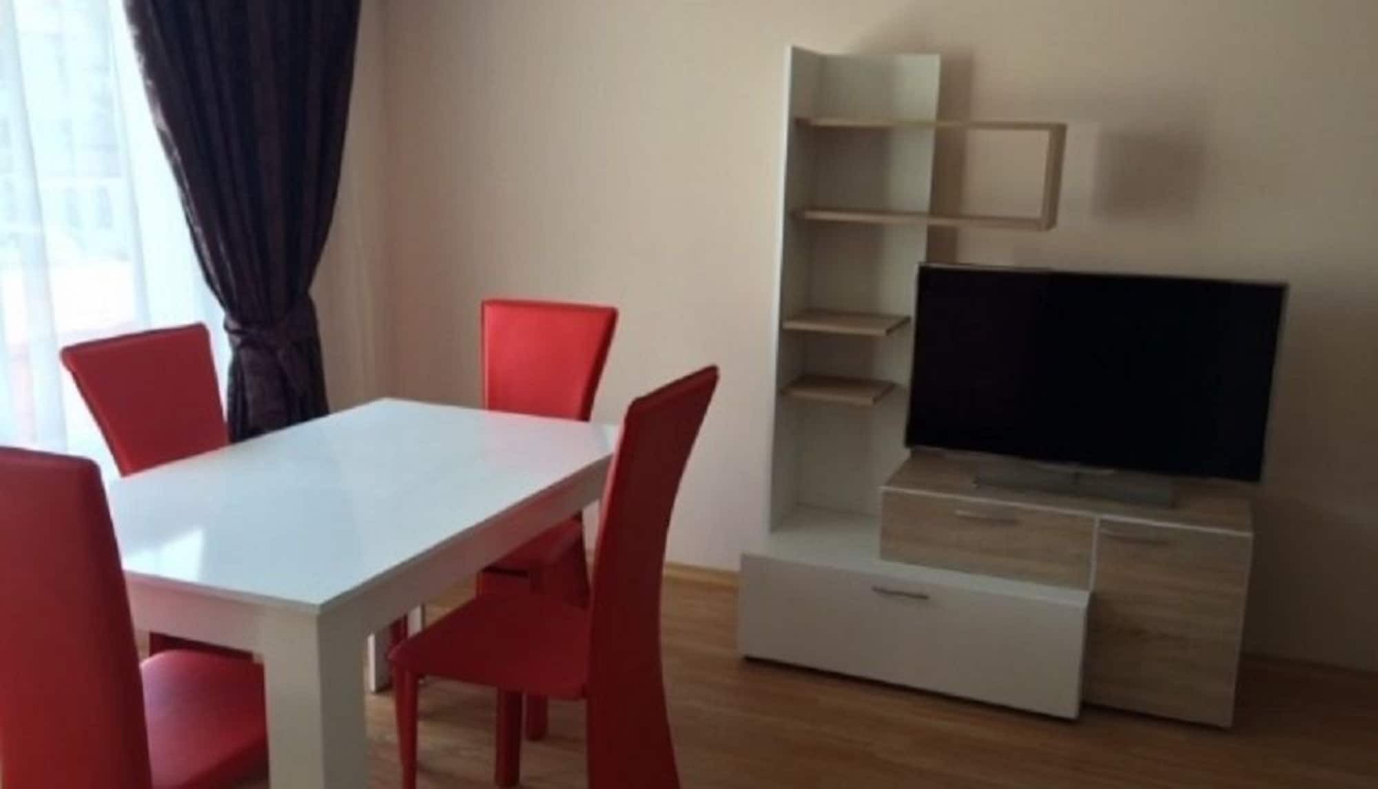 פומורי Palace De Luxe Apartments מראה חיצוני תמונה